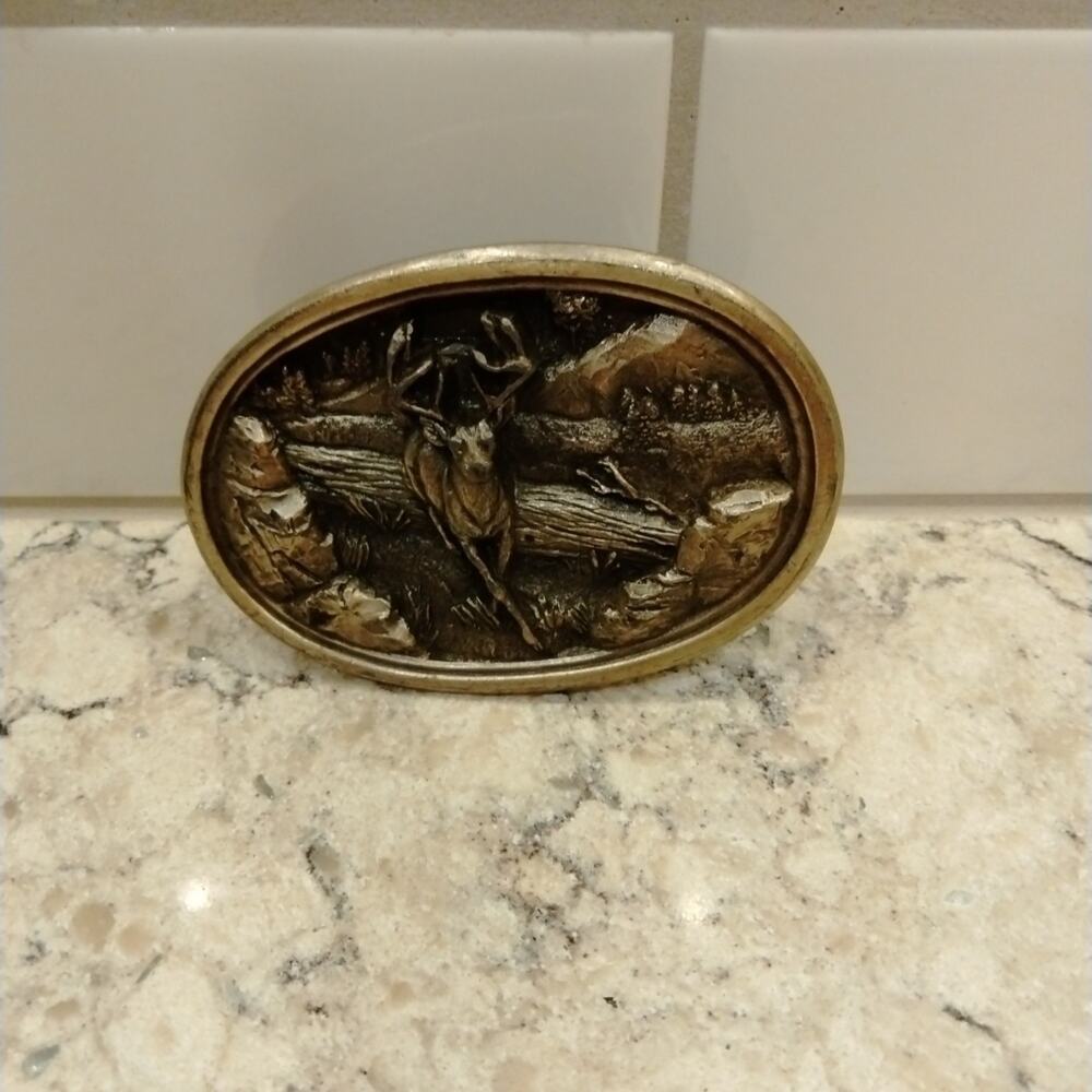 Vintage 1983 Bergamot Belt Buckle Buck Deer Elk Hunter Hunting G-L46 Made in USA
